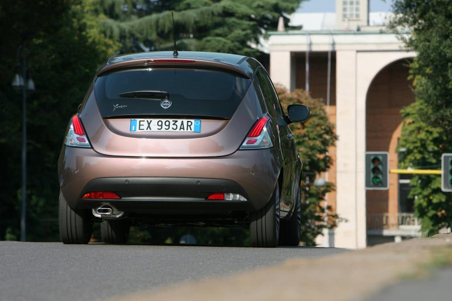  Lancia Ypsilon ELLE (846) 2014 года  (фото 4 из 34)